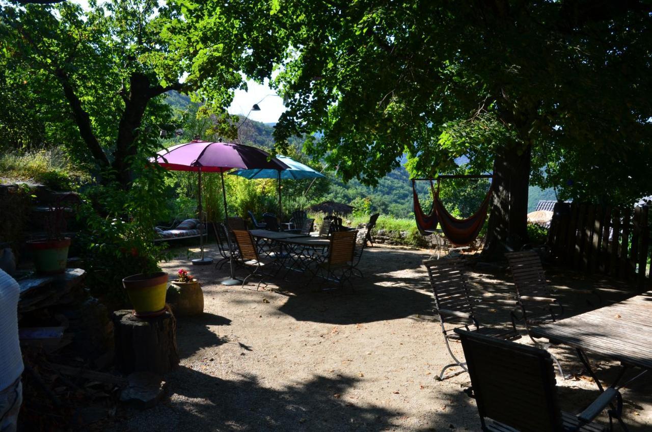 Le Petit Nid Bed and Breakfast Sablieres Εξωτερικό φωτογραφία