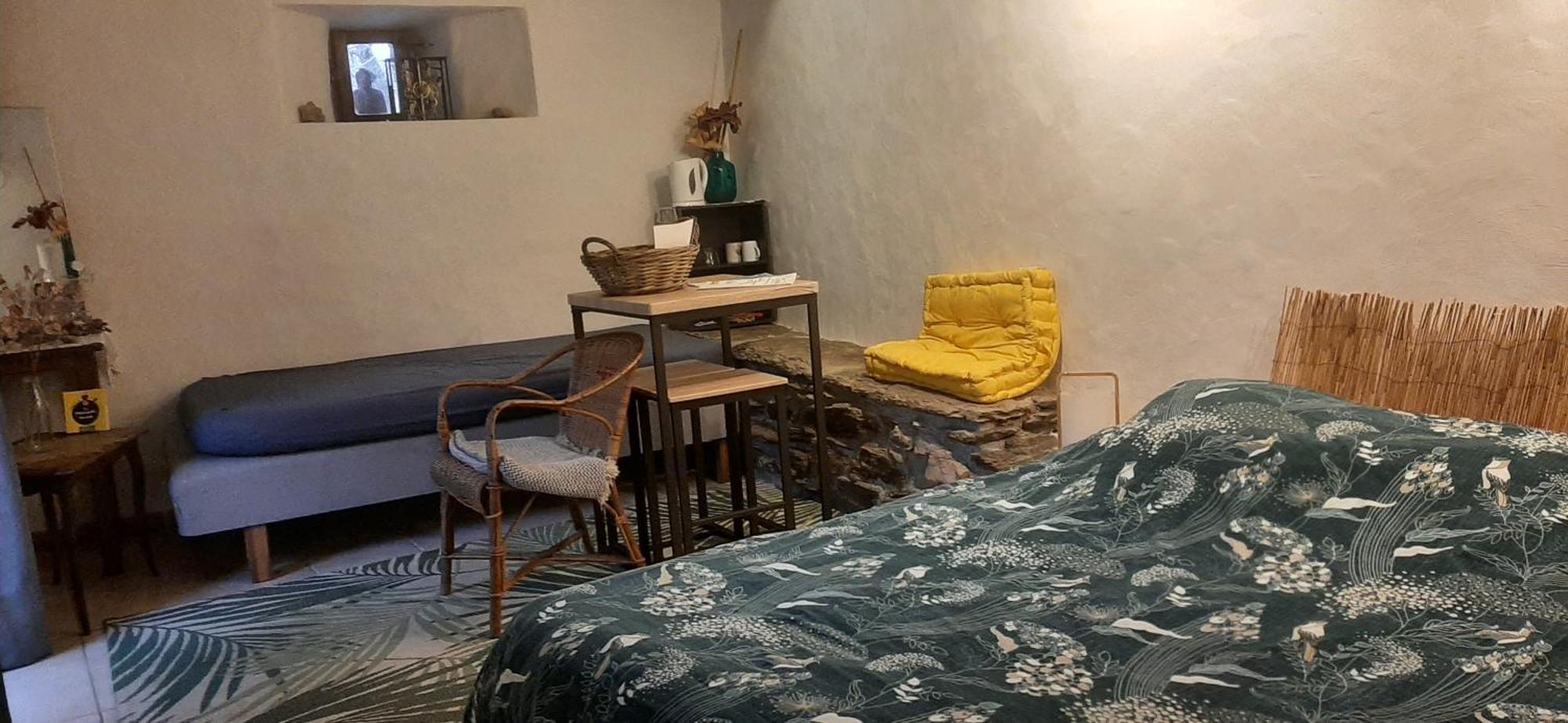 Le Petit Nid Bed and Breakfast Sablieres Εξωτερικό φωτογραφία